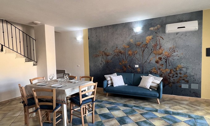 La Muddizza Condo | Pet-Friendly Flat 4 with Oceanfront Views & Breakfast