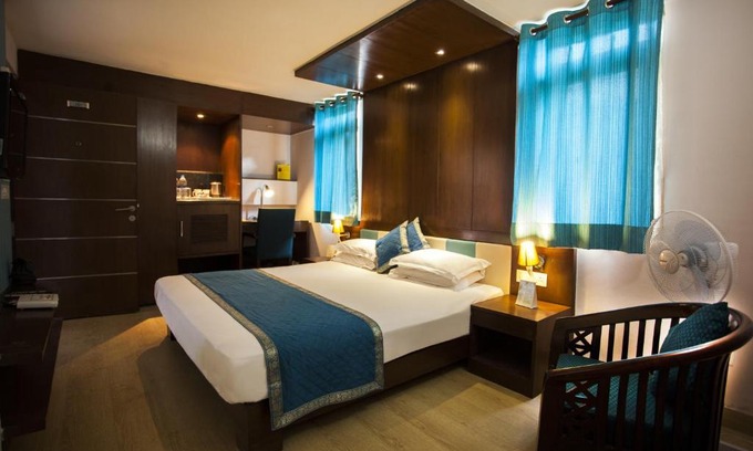 Junga Resort | Flag House Resort: Pet-Friendly with Pool & Breakfast Included