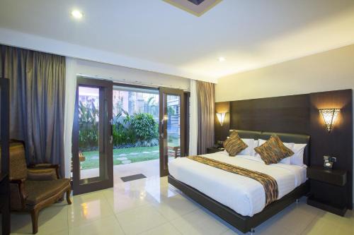 Pecatu Resort | Relax at Flamingo Dewata Suite with Pool & Spa Amenities