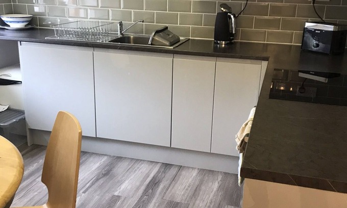 Dalston Apartment | Homely Flat 1 at Dalston Square - Family-Friendly Retreat