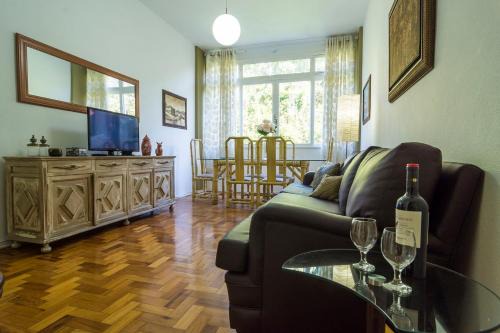 Historic Center Apartment | Book Your Stay at FLAT 1008 - Perfect for Families & Pets!