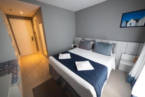 Passagem Apartment | Cozy Flat 313 Steps from Praia do Forte with Pool & Spa