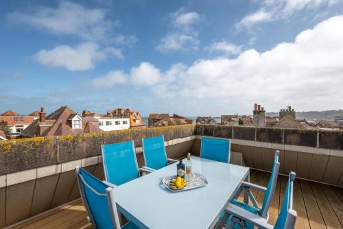 Swanage Apartment | Family-Friendly Getaway at Flat 9 Broadleys