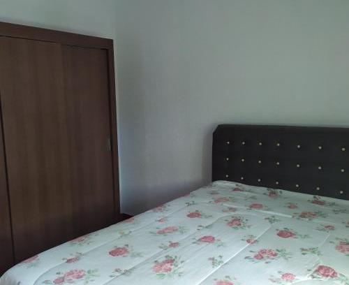 Alphaville House | Cozy Double Room with Private Bathroom - Guest Rated 10/10