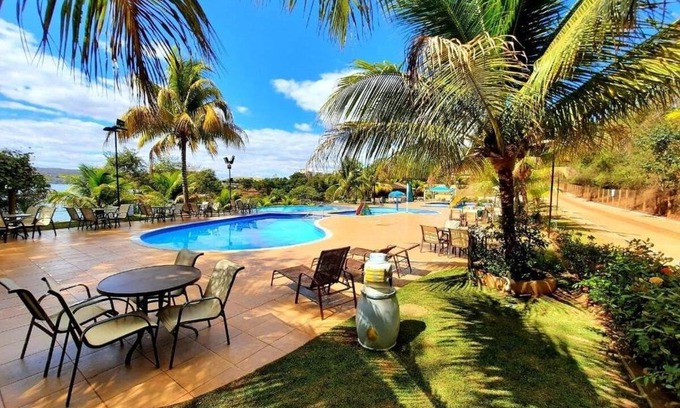Caldas Novas Apartment | Pet-Friendly Flat Aldeia do Lago with Hot Tub & Great Ratings