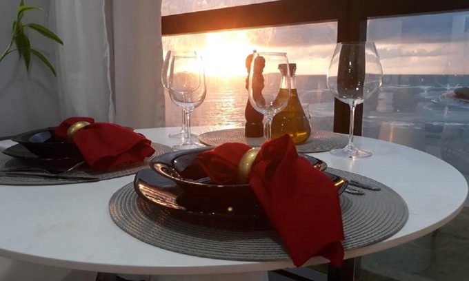 Barra de Jangada Apartment | Seaside Retreat at Flat Beach Barra - Perfect for Families!