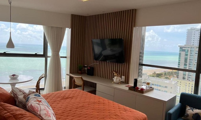Pina Apartment | Beachfront Bliss at Flat Beira Mar Boa Viagem - 4 Stars