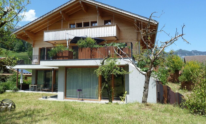 Latterbach Apartment | Cozy Holiday Apartment in Diemtigen with Ocean View