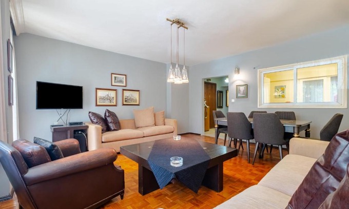 Kadikoy Apartment | Convenient Flat Near Top Attractions in Kadikoy