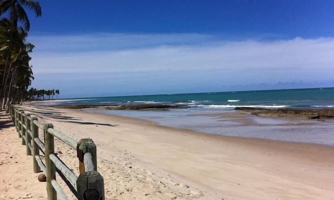 Praia dos Carneiros Apartment | Tranquil Flat with Ocean Views & Pool in Praia dos Carneiros