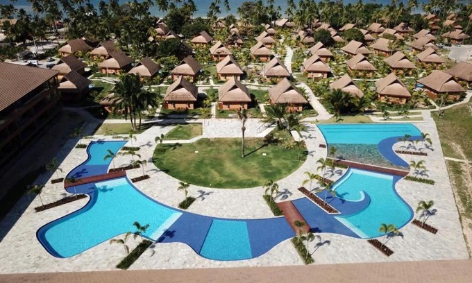 Praia dos Carneiros Apartment | Eco Resort Praia dos Carneiros: Family-Friendly Oceanfront Escape