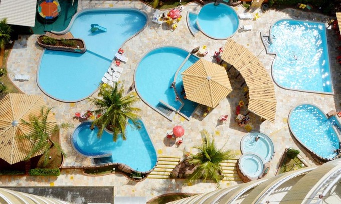 J Jeriquara Apartment | Inviting Getaway at Flat em Caldas Novas with Pool Access