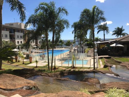 Smin Resort | Convenient Resort Apartment Steps from Major Attractions