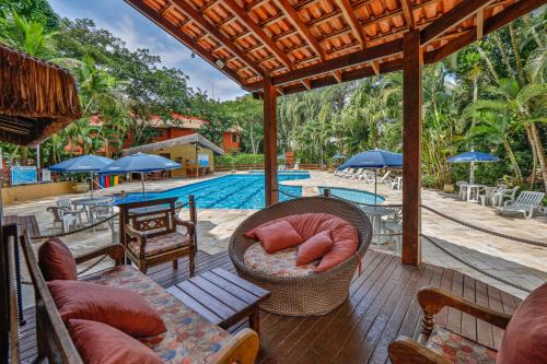 Riviera de Sao Lourenco Apartment | Experience Flat Estudio 220 with Pools & Ocean Views