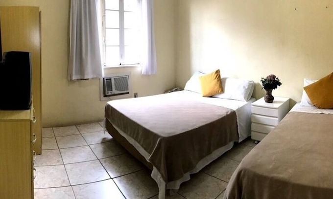 Centro Apartment | Cozy Flat Ibiá with Spa, Kitchen & Breakfast for Families