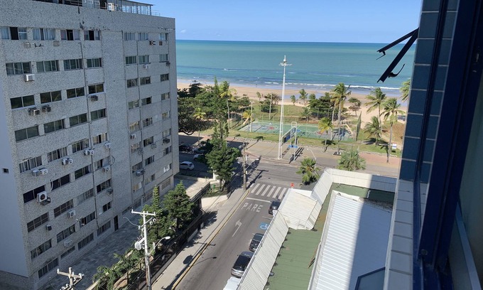 Pina Apartment | Beachfront Flat in Boa Viagem with Pool and Ocean View