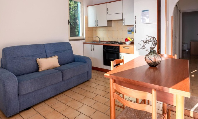 Marina di Pisciotta Apartment | Flat in Caprioli di Pisciotta with sea view