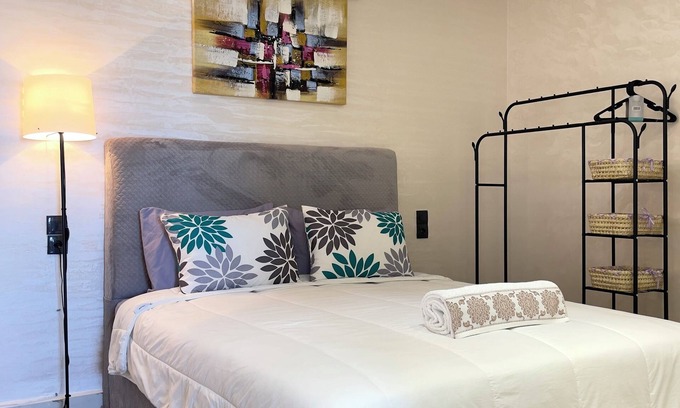 Tangier Apartment | Flat in tanger : wifi, prvt parking, air-co netflix.