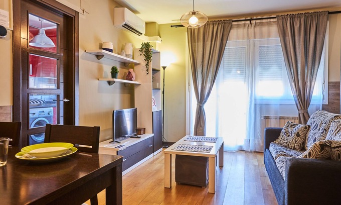 Prado Sancho Apartment | Cozy Flat in the Heart of Ávila with Spa & Breakfast