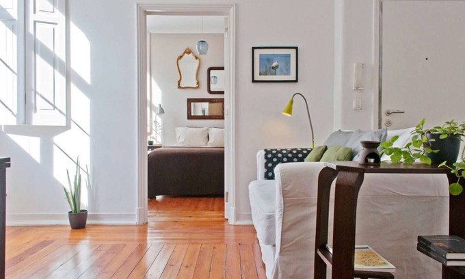 Santa Maria Maior Apartment | Prime Flat in Lisbon's Vibrant Baixa Pombalina District