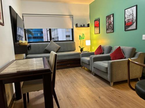 Cerqueira Cesar Apartment | Incredible Budget Retreat Near Paulista with Pool Access