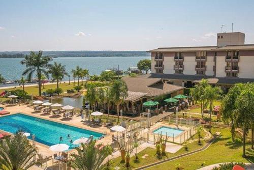 Smin Apartment | Relax at Flat Life Resort with Breathtaking Lake Views