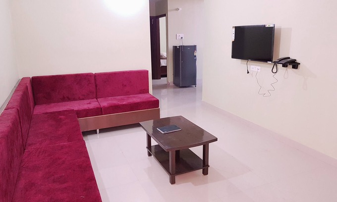 Varanasi Apartment | Cozy Flat Near BHU Campus with Pool and Kitchen Access