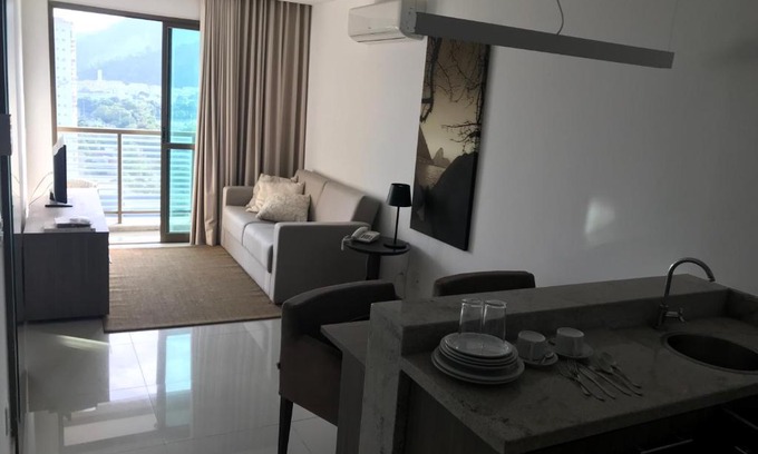 Jacarepagua Apartment | Budget-Friendly Flat Mobiliado Caio Palma with Pool & Breakfast