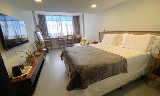 Vitoria Apartment | Unforgettable Vista at Flat na Vitória, Rated 10/10!