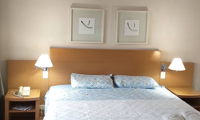 Zona Leste Apartment | Explore Tatuapé: Discover Tryp Hotel's Prime Location