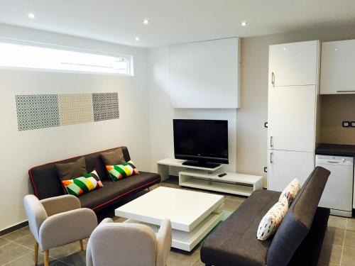 Aubervilliers Apartment | Child-Friendly Flat Across Two Levels Near Stade de France