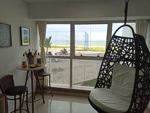 Piedade Apartment | Elegant Flat Pé na Areia: 4-Star Beachfront Escape