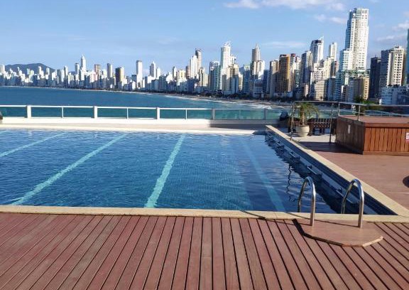 Pioneiros Apartment | Ocean View Retreat: Flat Prédio Frente MAR - 10/10 Rated Stay