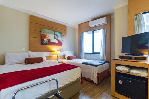 Vila Congonhas Hotel | Convenient Flat Near Aero Congonhas with Pool & Dining