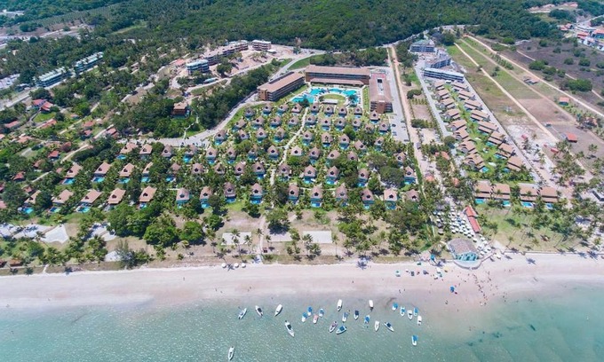 Rio Formoso Apartment | Eco Resort Praia dos Carneiros: Oceanfront Bliss Awaiting