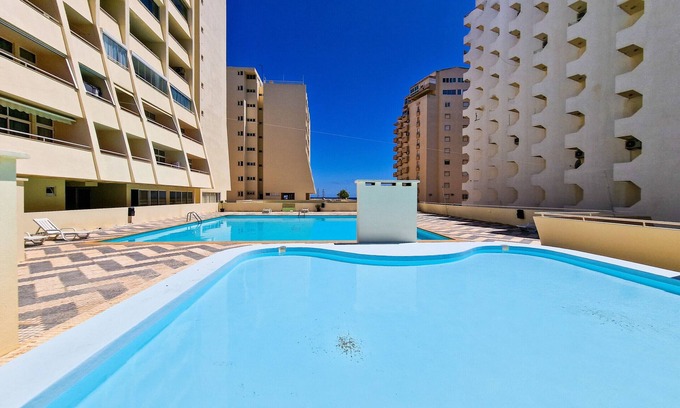 Praia da Rocha Apartment | Oceanfront Serenity at Flat Balcony 606 - Rated 10/10