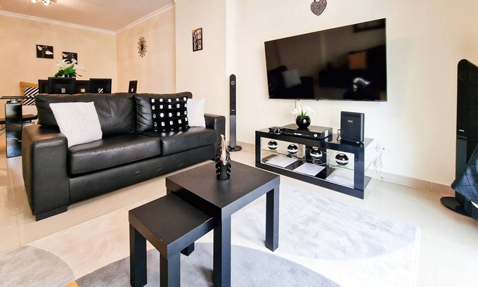 Praia da Rocha Apartment | Ocean View Flat Praia Rocha Oceano Azul: Guest Rated 10/10