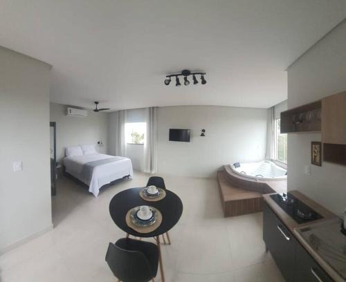 Alto Paraiso de Goias Apartment | Relaxing Flat Safira with Hot Tub - Top-Rated Getaway