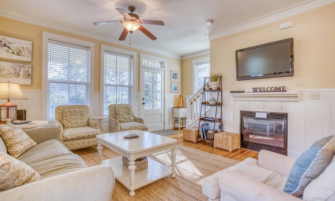 Olivia Beach House | Pet-Friendly Retreat with Ocean View and Modern Amenities