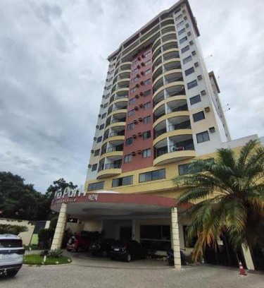 Centro Apartment | Pet-Friendly Retreat at Flat Via Park with Pool Access