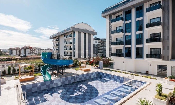 Alanya Apartment | Relaxing Flat with Pool and Balcony Near Alanya Beach