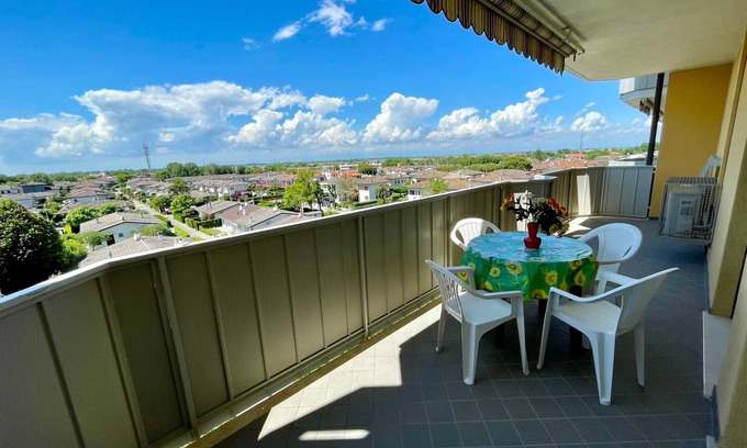 Porto Santa Margherita Apartment | Inviting Flat with Pool Access and Lift for 4 Guests