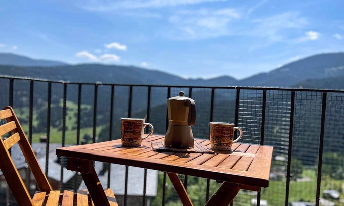 La Molina Apartment | Relaxing Flat with Breathtaking Mountain Views
