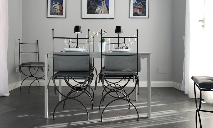Taggia Apartment | Cozy Flat with Private Parking and Breakfast Included