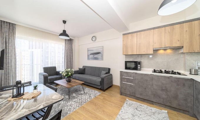 Kepez Apartment | Cozy Flat with Pool Access in Kepez - Pet Friendly Stay
