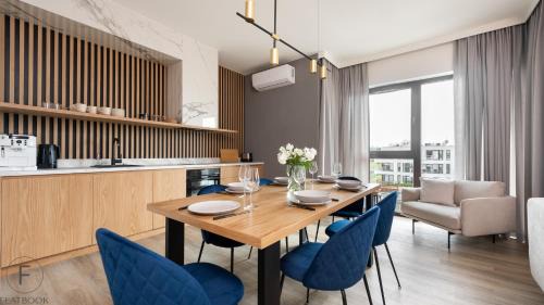 Orlinki Apartment | Indulge in Yacht Harbor Apartments Sol Marina 4-Star Retreat