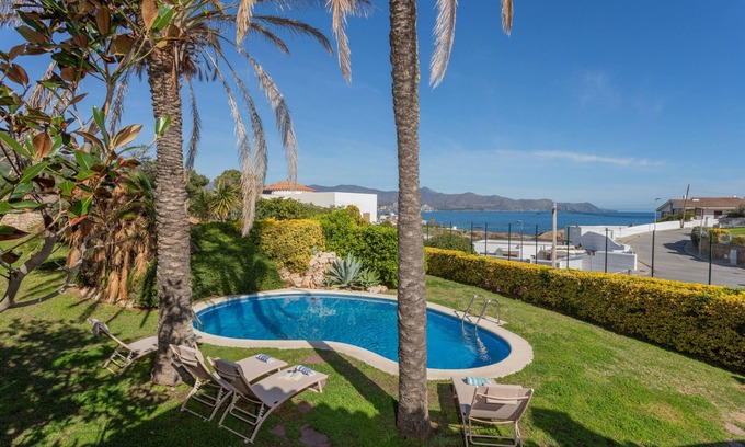 Port de la Selva Villa | Flateli. Far de S'Arenella