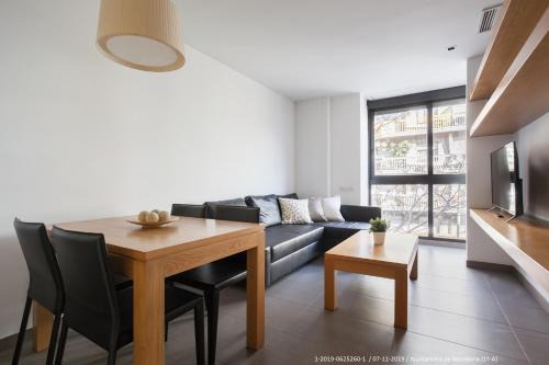 Navas Apartment | Family-Friendly Flateli Navas A01 - 4-Star Comfort Awaits