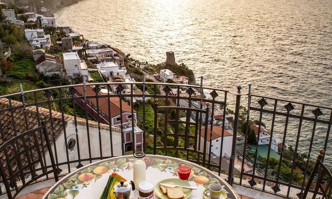 Praiano House | Experience Unrivaled Views on the Amalfi Coast - Sosòre Homes