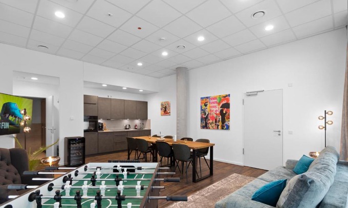 Aubing-Sud Apartment | Discover Flatista Homes - Aubing: 4-Star Pet-Friendly Retreat